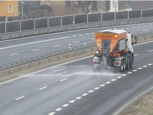 V Olomouckém kraji v noci sněžilo, všechny silnice jsou sjízdné