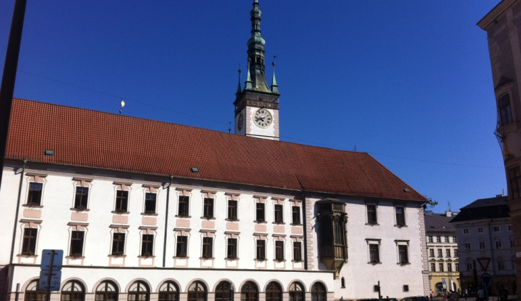 Do senátních voleb na Olomoucku a Přerovsku chce jít 13 kandidátů