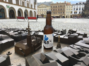 Univerzita Palackého představila své vlastní pivo – UP Ale Original