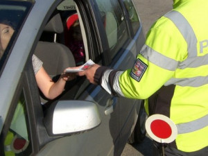 Dejte nám auto, zaplatíme pokuty. Známý „ochránce kuřáckých hospod“ má nový projekt