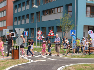 FOTO: V Jeseníku se otevřelo jedno z nejmodernějších dopravních hřišť v kraji