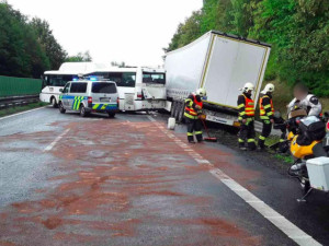 Dálnice D46 je po úterních nehodách průjezdná