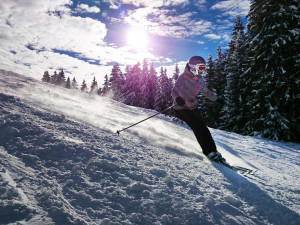 Na Ovčárně se stále lyžuje, sezóna tam skončí až 30. dubna