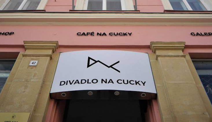 Divadlo na cucky chystá svou letošní druhou premiéru. Uvede hru podle knihy novináře Taberyho