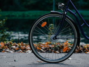 Policisté zkontrolovali na třicet cyklistů a zjistili dva přestupky