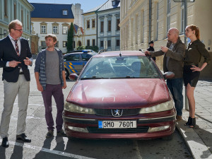 Případ mrtvého nebožtíka míří do kin. Komedie se natáčela v Olomouci