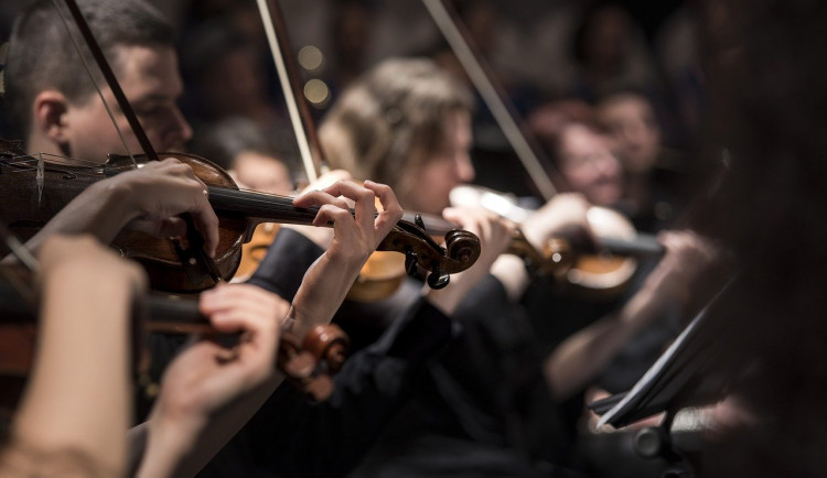 Moravská filharmonie dnes bude přes facebook živě vysílat koncert