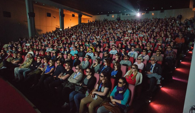 Řada filmových festivalů se přesunula na podzim. Olomoucké AFO se bude letos konat i v Praze