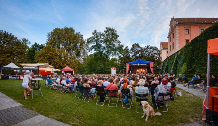 Letošní pátý ročník divadelního festivalu Olomoucké nejen shakespearovské léto měl vysokou návštěvnost