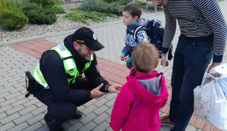 Policie rozjela akci Zebra se za tebe nerozhlédne. Zaměřena je na nezletilé