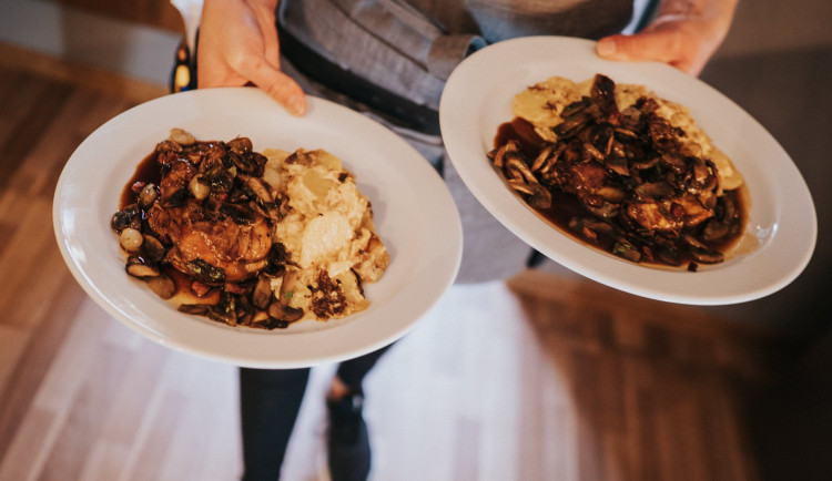 Ze známé olomoucké herny stylový podnik. V restauraci Stodola uvidíte, jak má vypadat moderní česká kuchyně