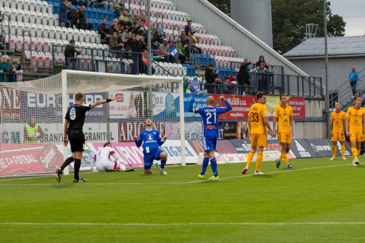 FOTOGALERIE: Sigma doma sestřelila Duklu 3:0 a už je druhá v tabulce