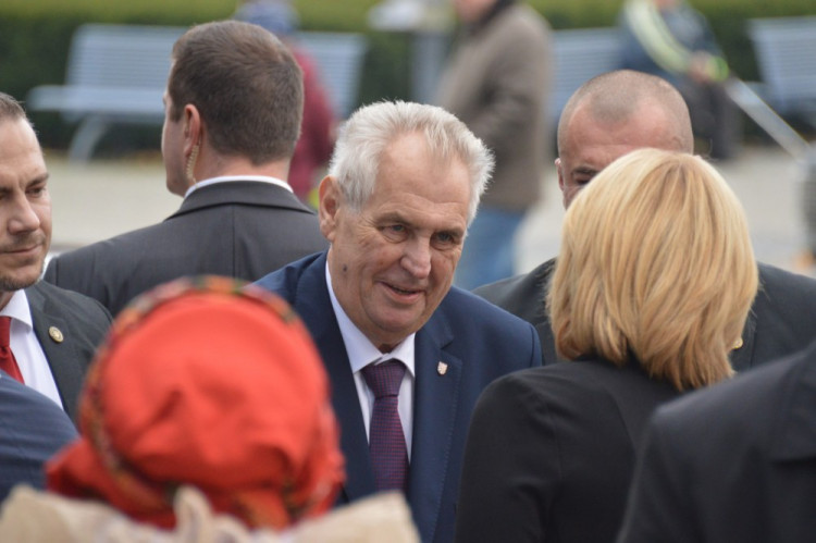 FOTOGALERIE: Zeman přijel do Olomouce. Vládu se podle něj podaří sestavit ve druhém kole