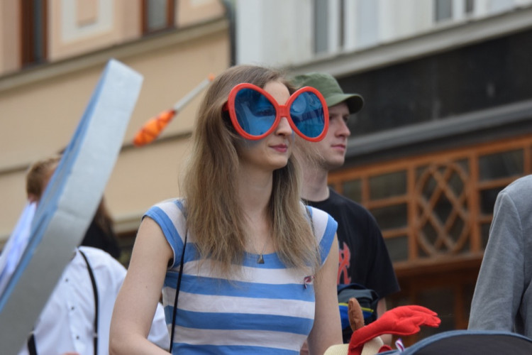 David Koller byl na Horním náměstí korunován králem letošního majálesu