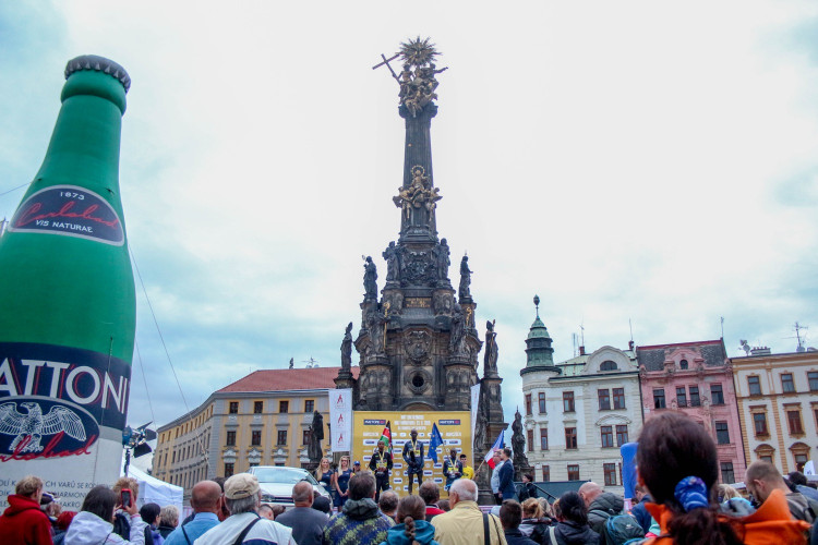 Každý z běžců je vítěz! Podívejte se na fotky ze včerejšího půlmaratonu