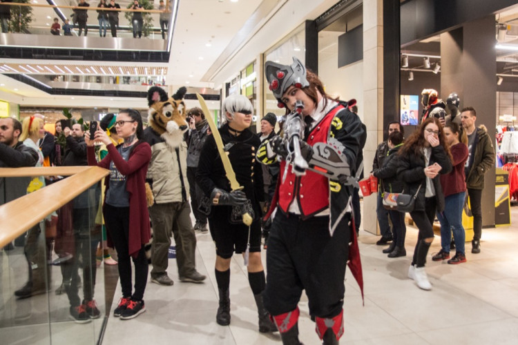 FOTOGALERIE: Šantovku dnes ovládly desítky cosplayerů. Podívejte se na nádherné masky!