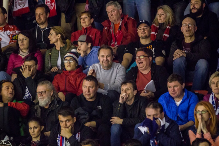 FOTOGALERIE: Indiáni vyhráli v Olomouci druhé utkání 3:2, Kohouti pojedou do Plzně za stavu série 2:2