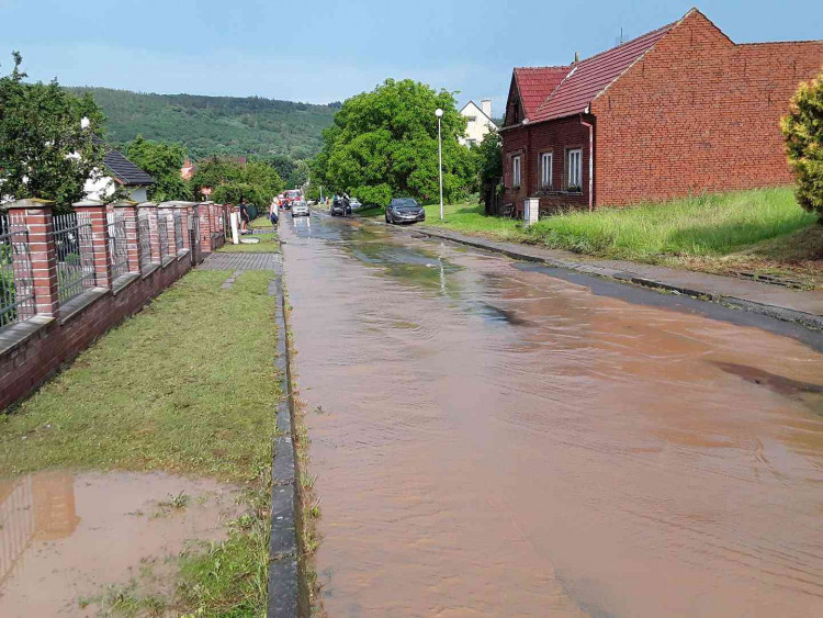 FOTOGALERIE: Silné bouřky trápí náš kraj. Další by měly přijít dnes odpoledne