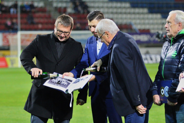 FOTOGALERIE: Sigma remizovala doma se Slavií 0:0, ta ztratila body poprvé po osmi zápasech