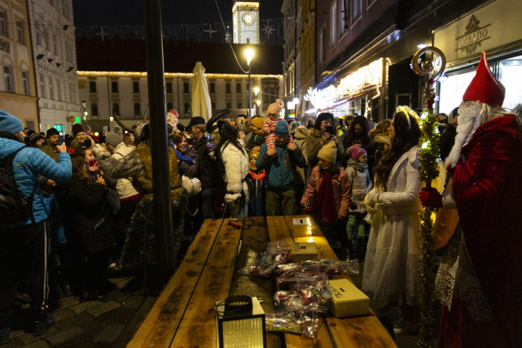 Démonická Krampus show v centru Olomouce