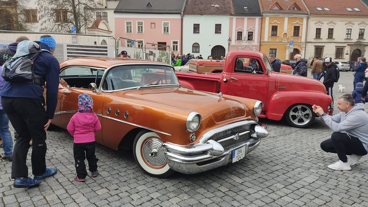 FOTOGALERIE: Jízda veteránů z Přerova na Helfštýn