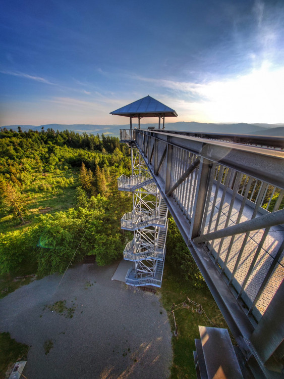 FOTOGALERIE: Rozhledna Hraniční vrch